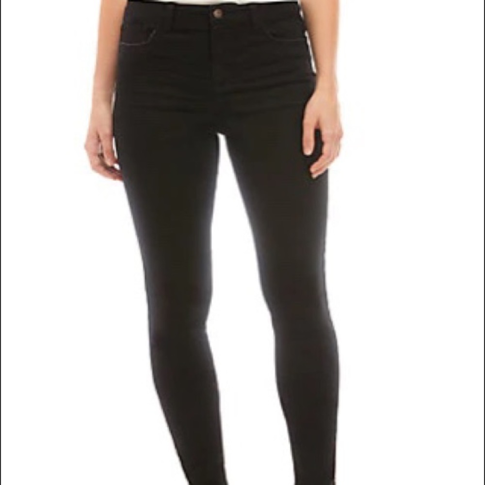 Belk/True Craft black size 5 skinny jeans denim
